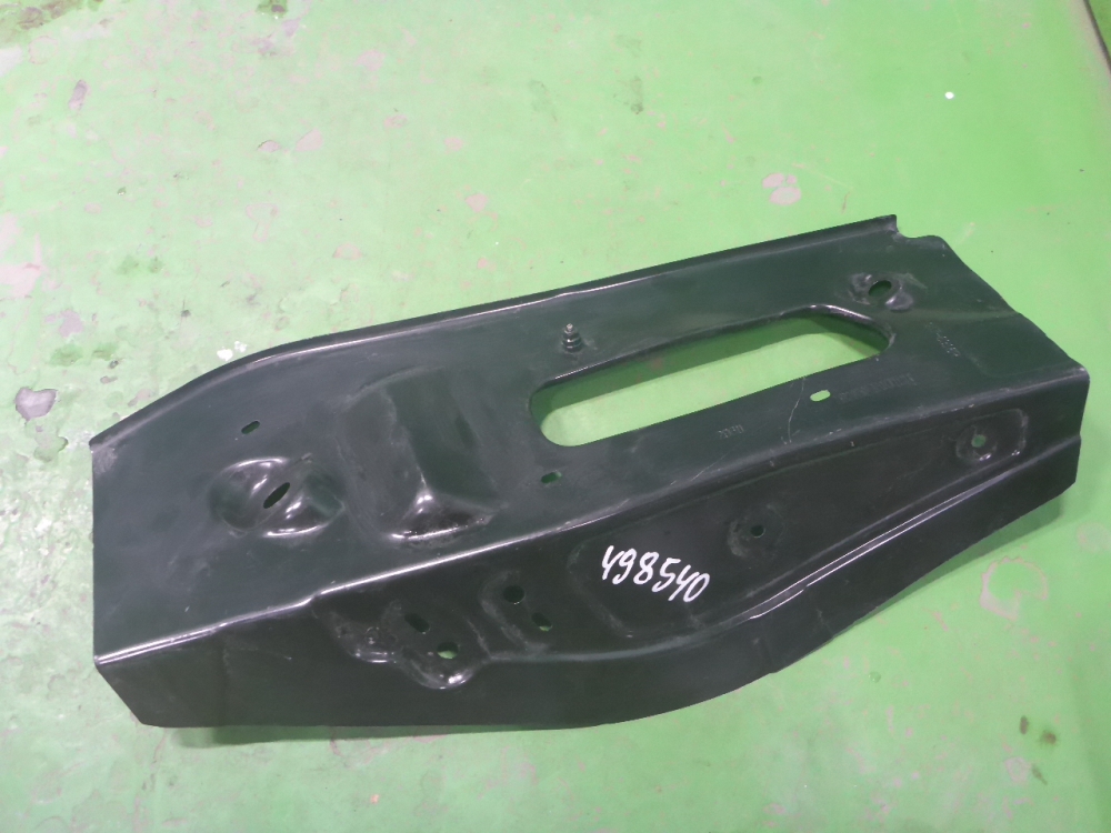 Кузовной элемент