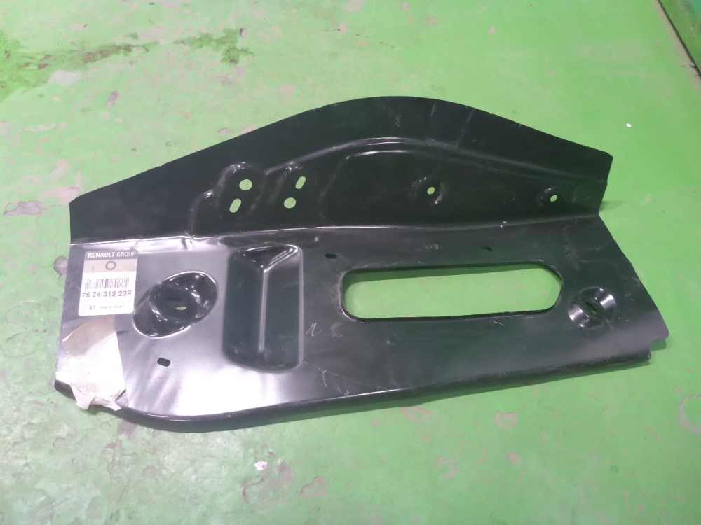 Кузовной элемент