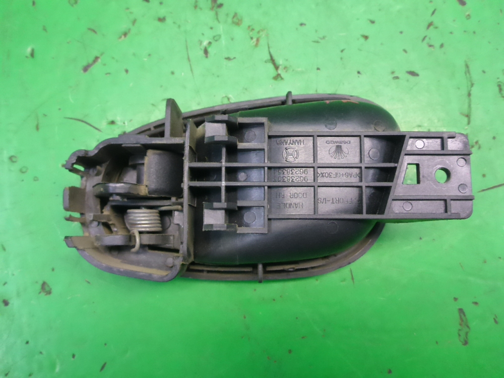 Ручка двери передней внутренняя правая