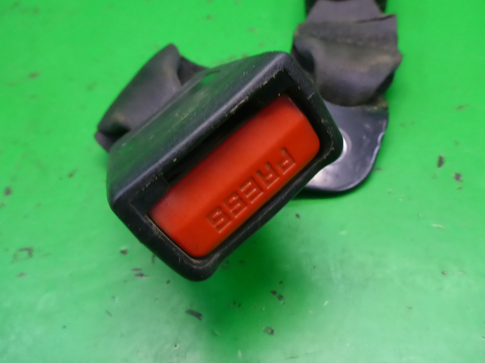 Ответная часть ремня безопасности