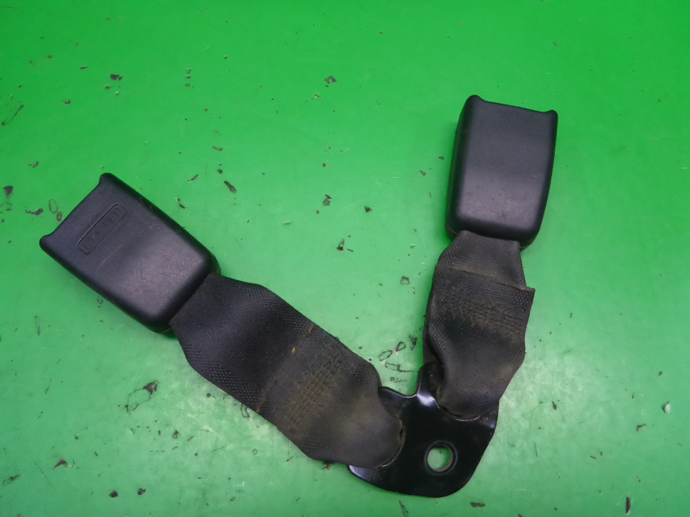 Ответная часть ремня безопасности