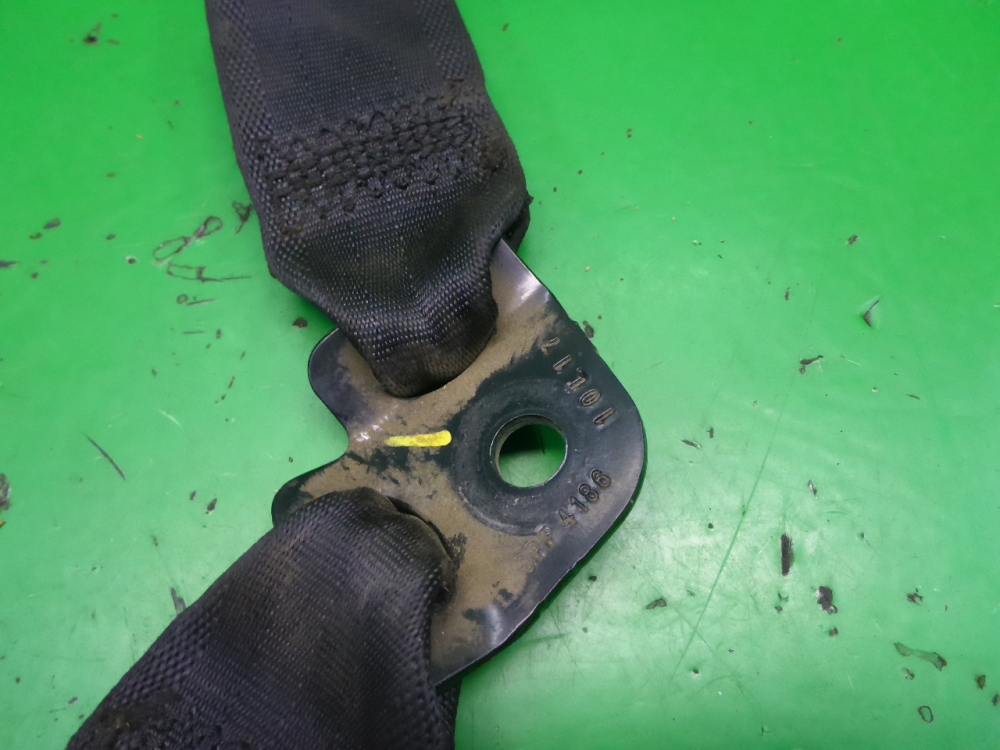 Ответная часть ремня безопасности