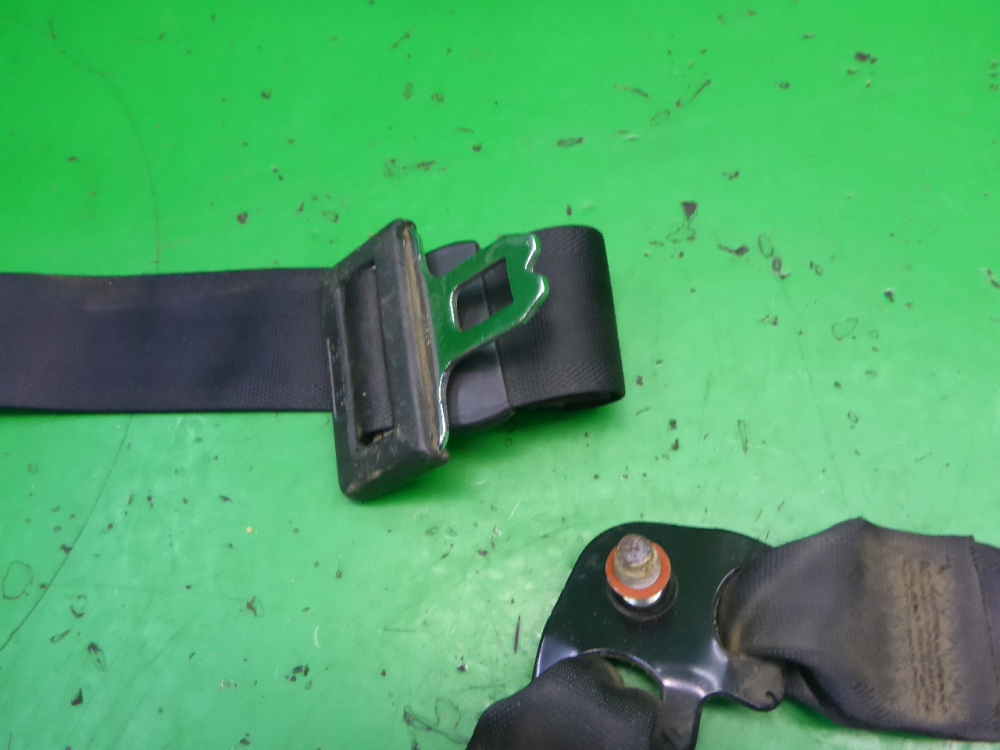 Ответная часть ремня безопасности