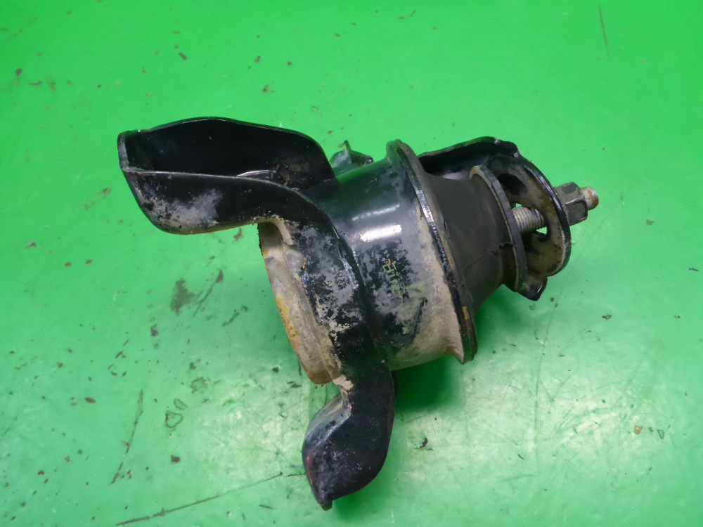 Опора двигателя правая