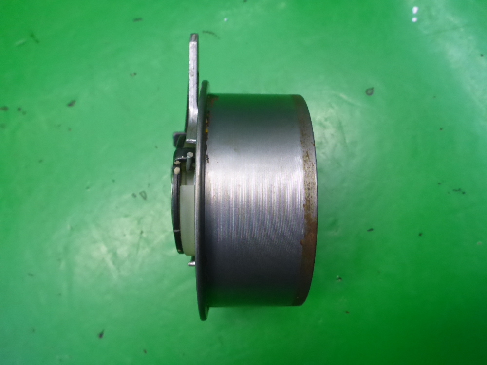 Ролик-натяжитель