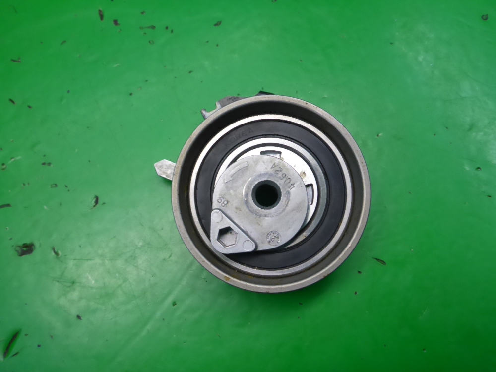 Ролик-натяжитель