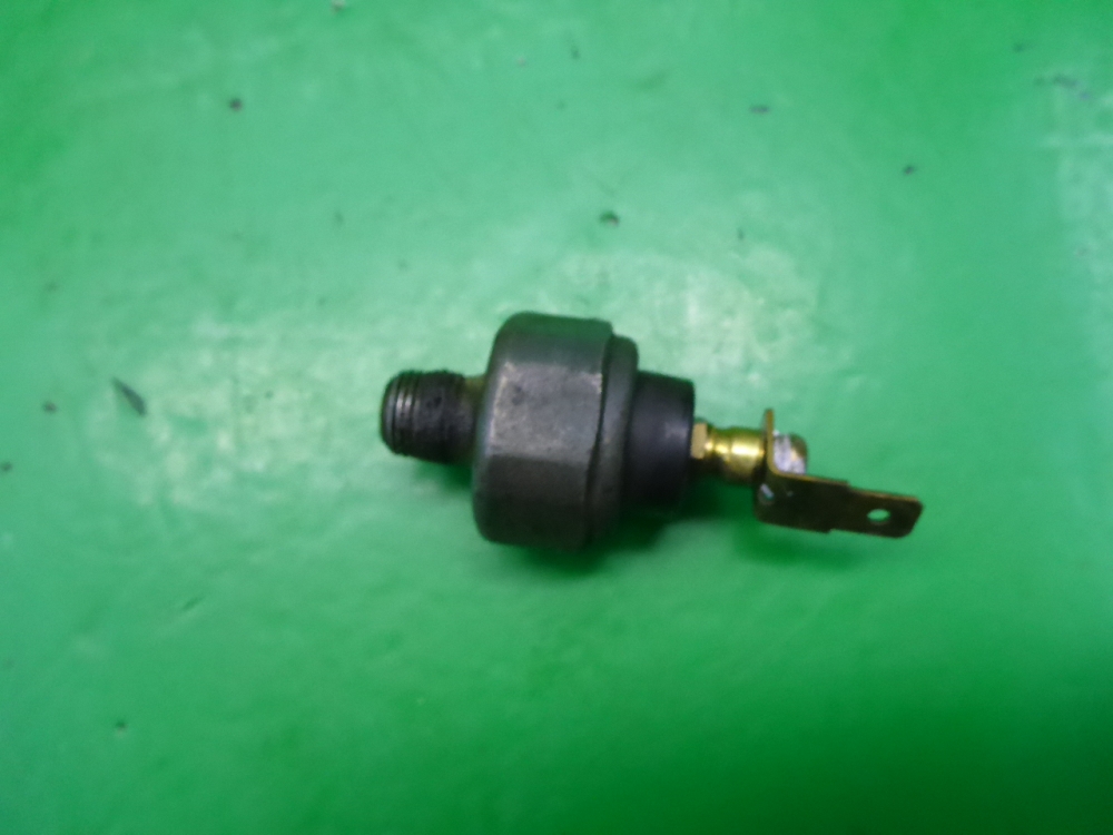 Датчик давления масла