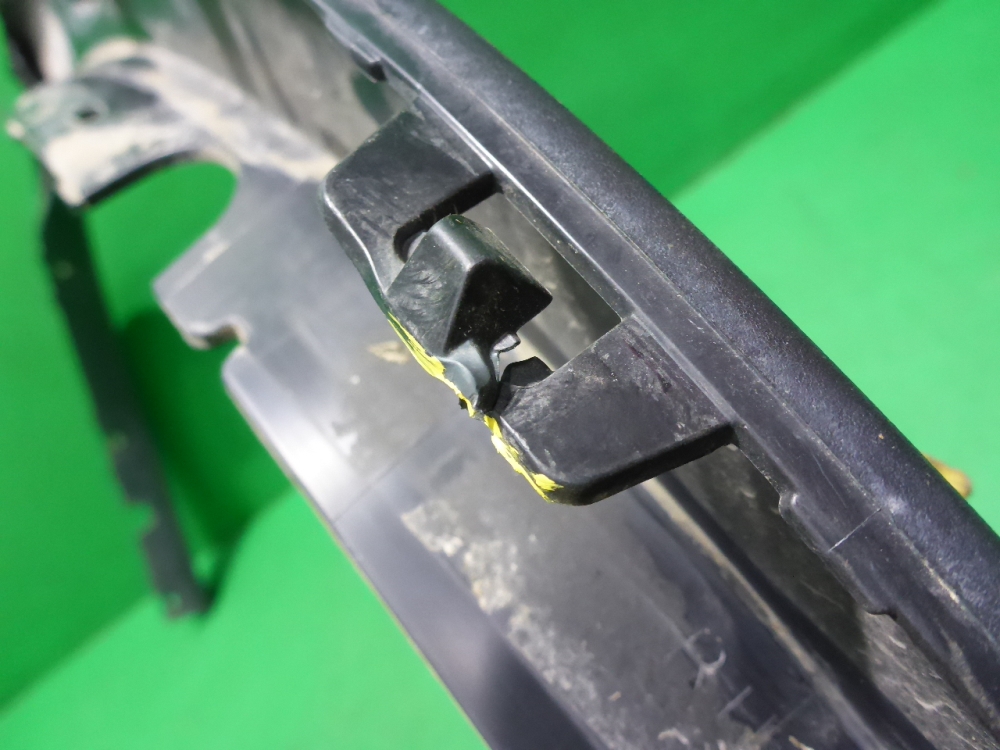 Накладка заднего крыла правого