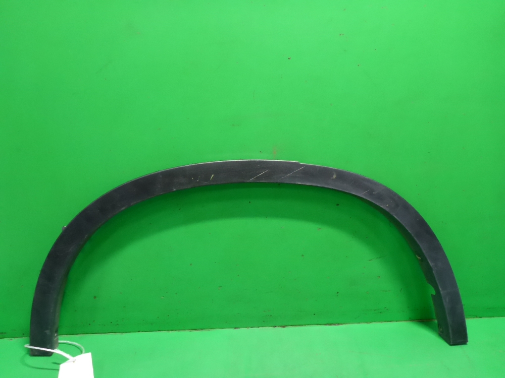 Накладка заднего крыла правого