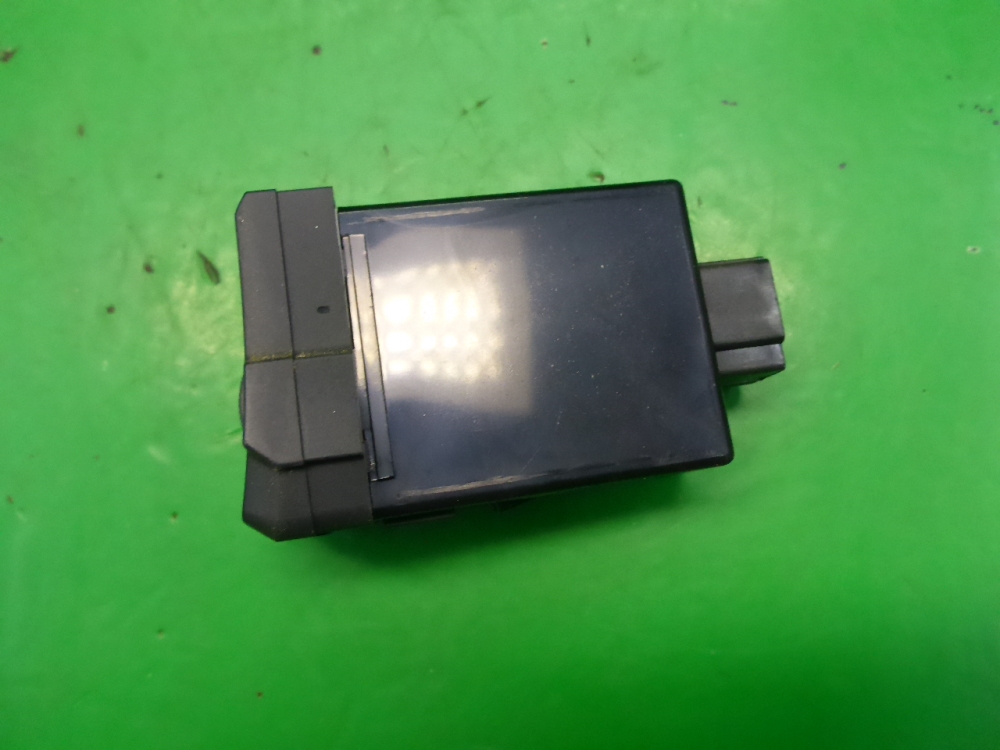 Кнопка корректора фар