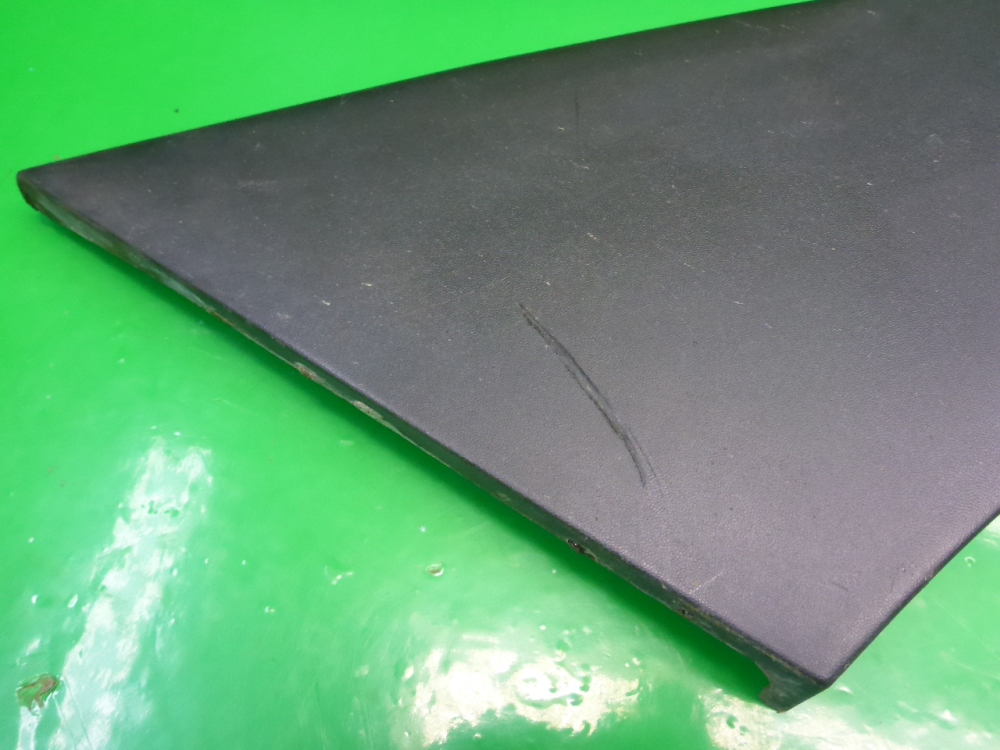 Накладка двери задней левой