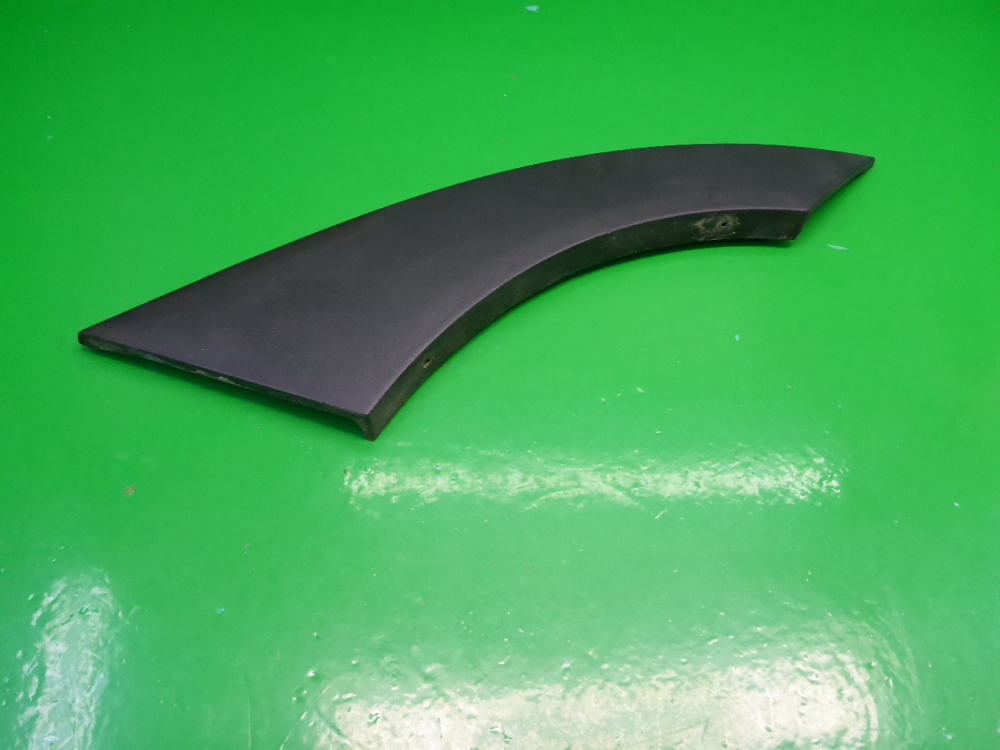 Накладка двери задней левой