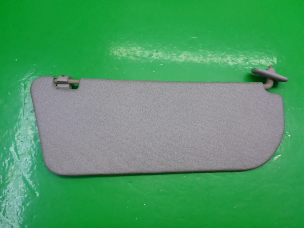 Козырек солнцезащитный