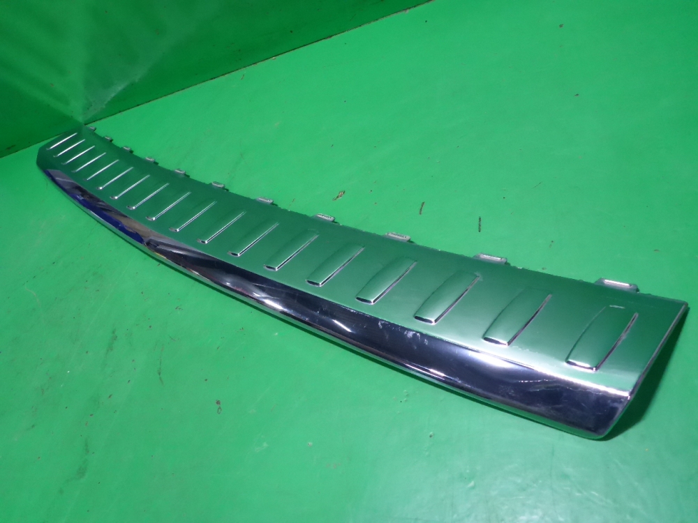 Накладка заднего бампера