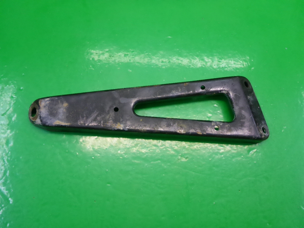 Кронштейн (сопут. товар)