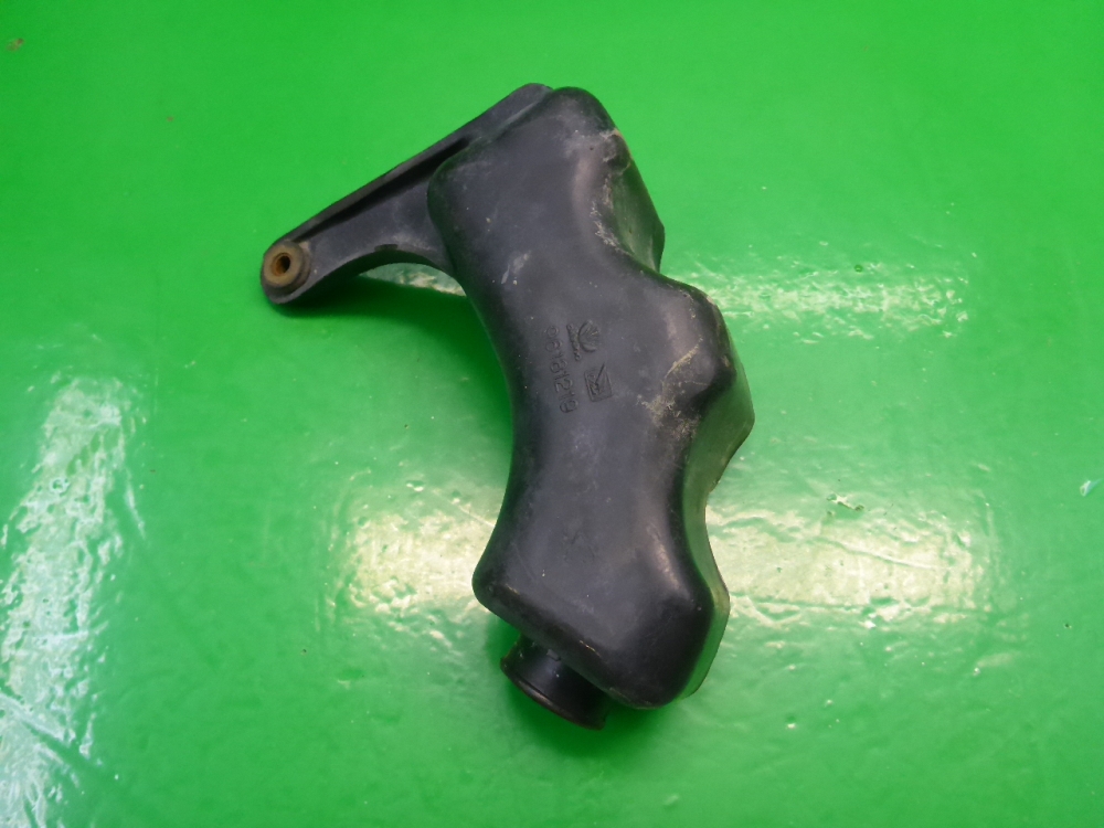 Резонатор воздушного фильтра