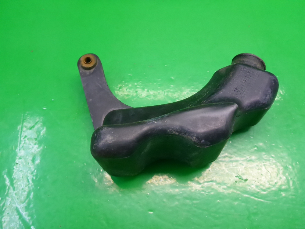 Резонатор воздушного фильтра