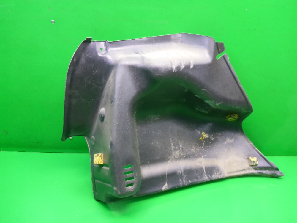 Обшивка багажника