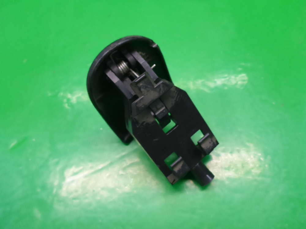 Ручка открывания капота