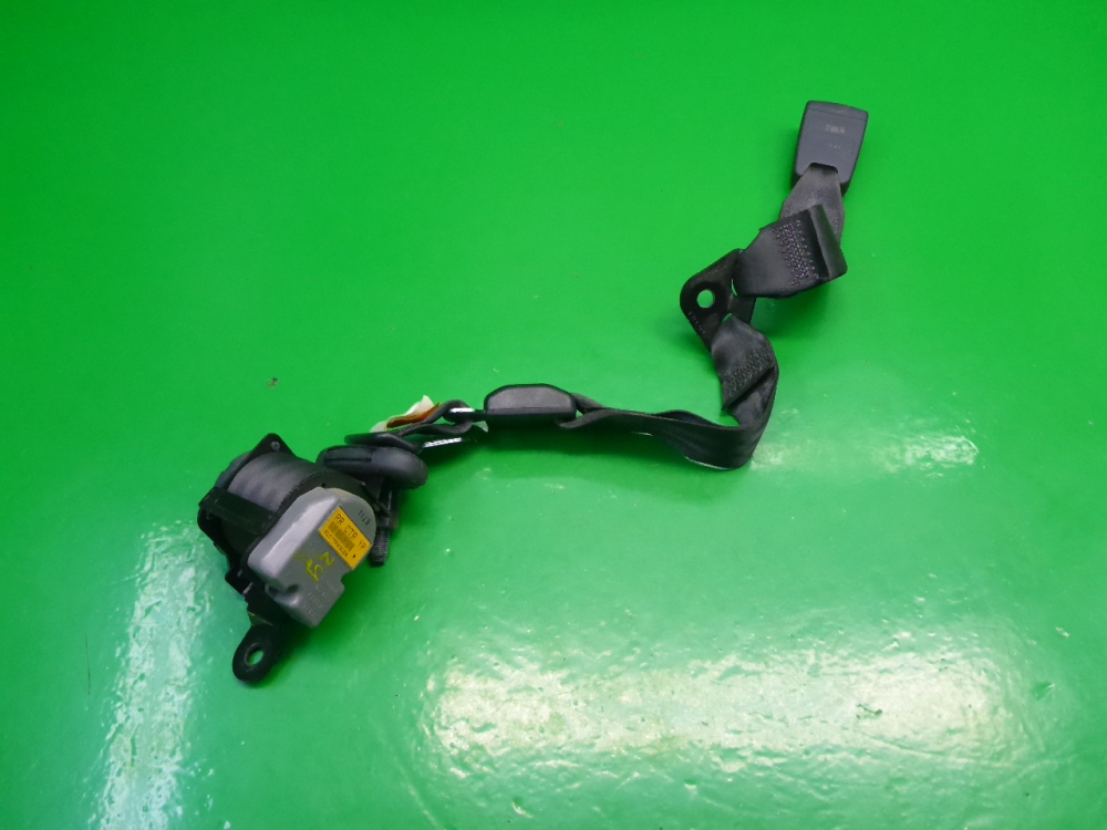 Ремень безопасности