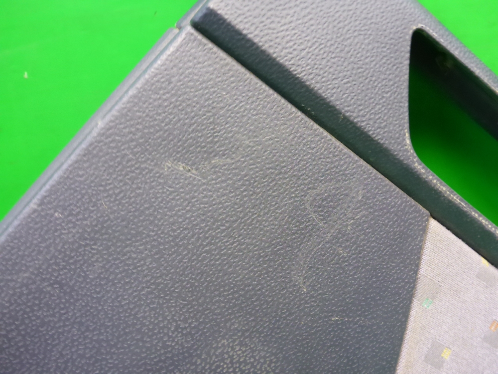 Обшивка двери задней правой