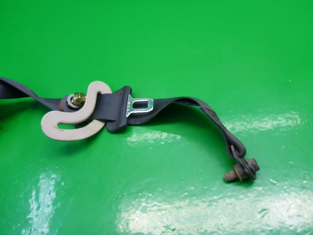 Ремень безопасности