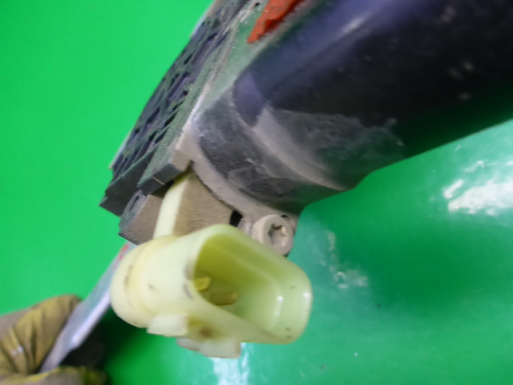 Стеклоподъемник электр. задний правый