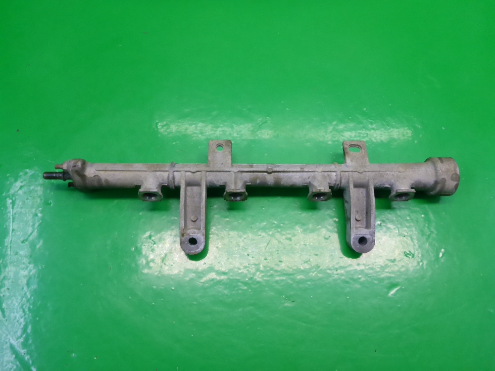 Рейка топливная (рампа)