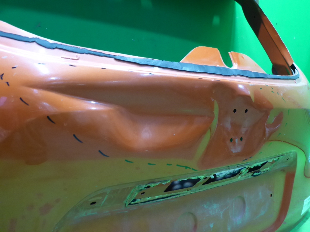 Дверь багажника