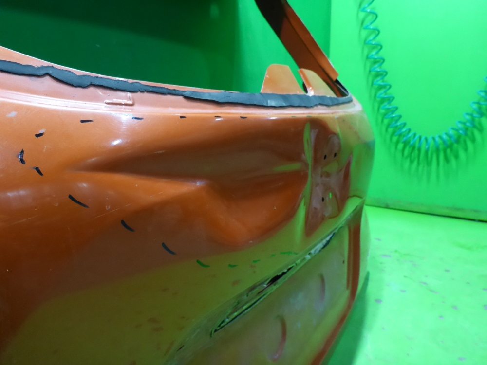 Дверь багажника