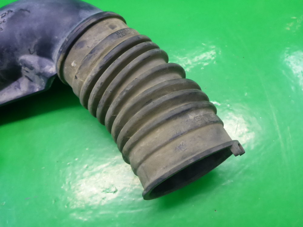 Патрубок воздушного фильтра