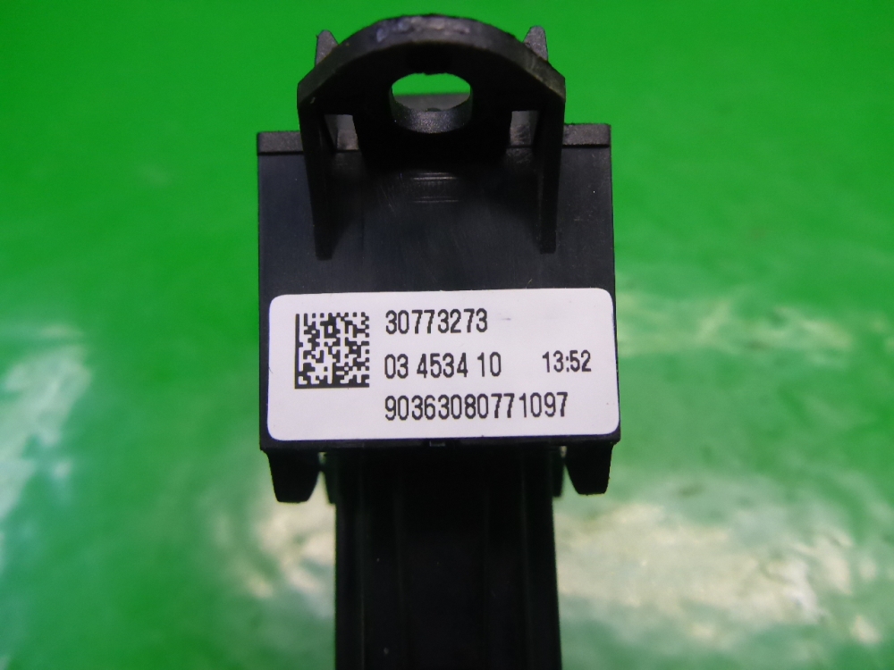 Кнопка стеклоподъемника