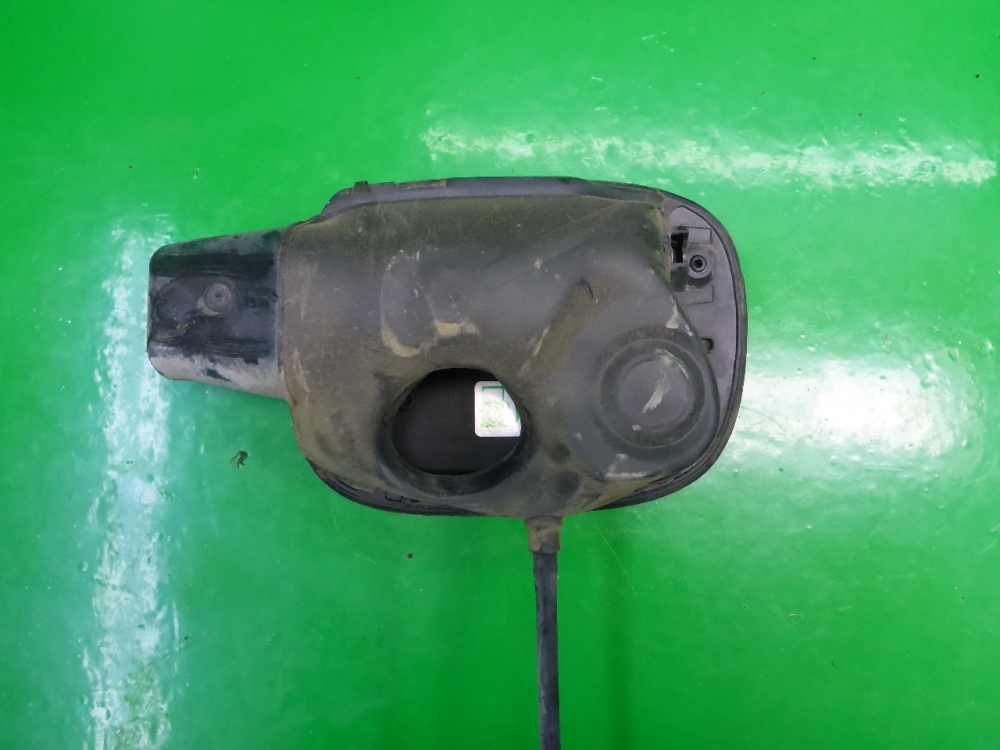 Лючок бензобака