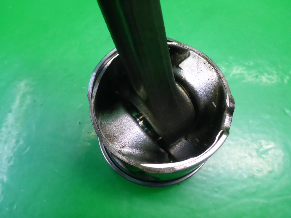 Поршень с шатуном