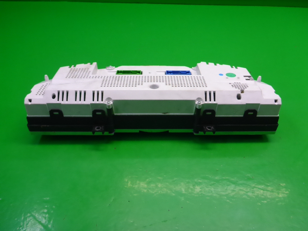 Панель приборов