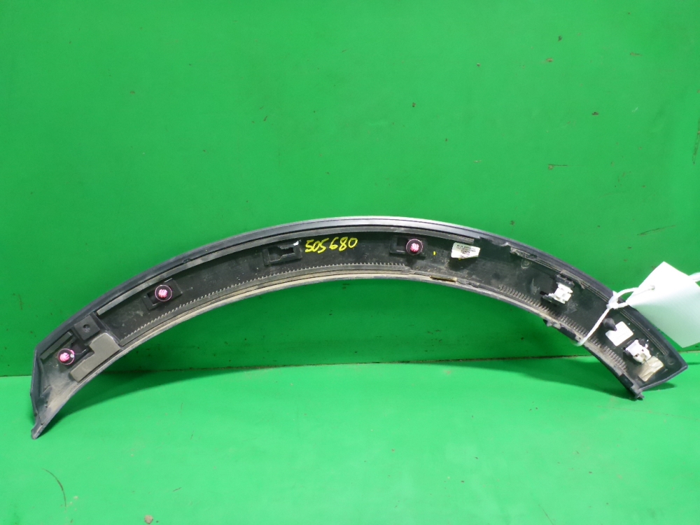 Накладка заднего крыла правого