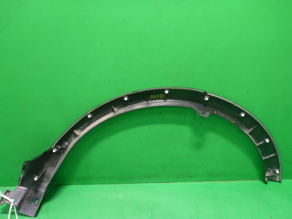 Накладка заднего крыла правого