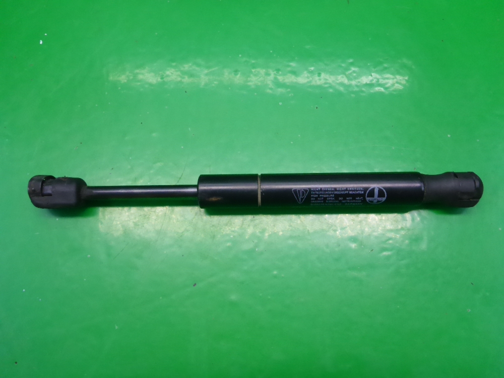 Амортизатор стекла багажника