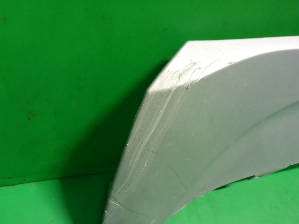 Накладка переднего бампера