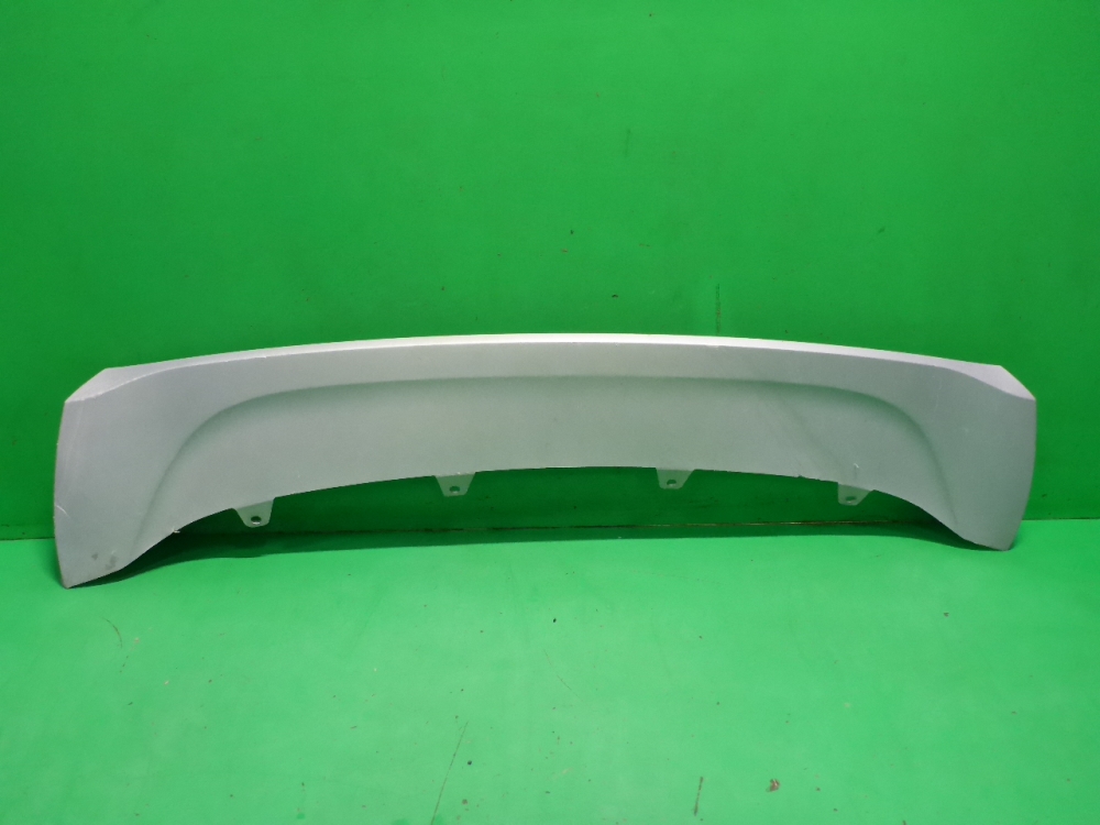 Накладка переднего бампера