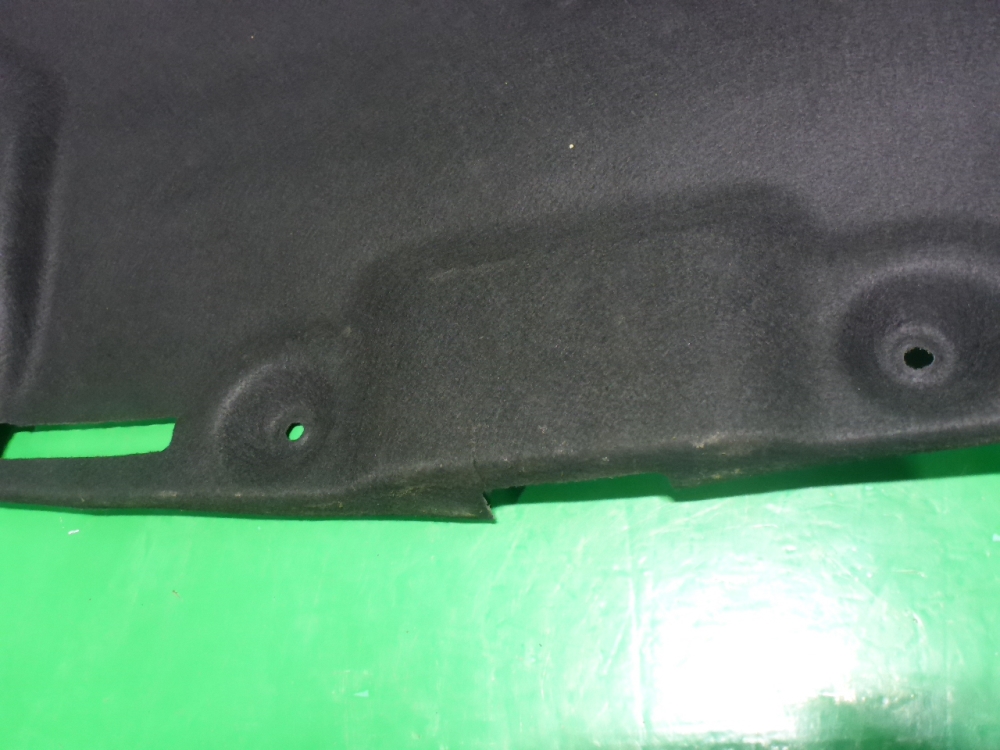 Обшивка крышки багажника