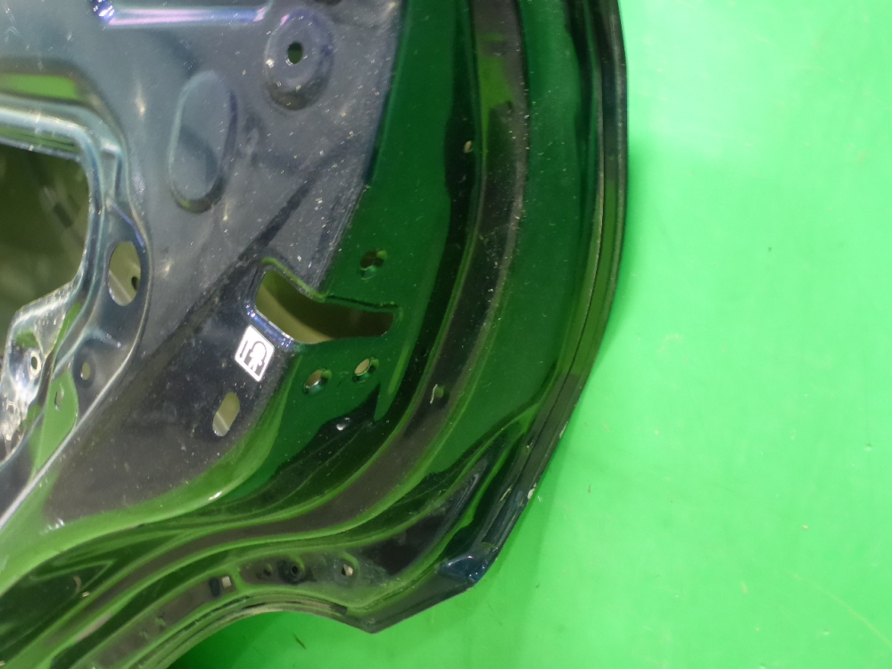 Дверь задняя правая