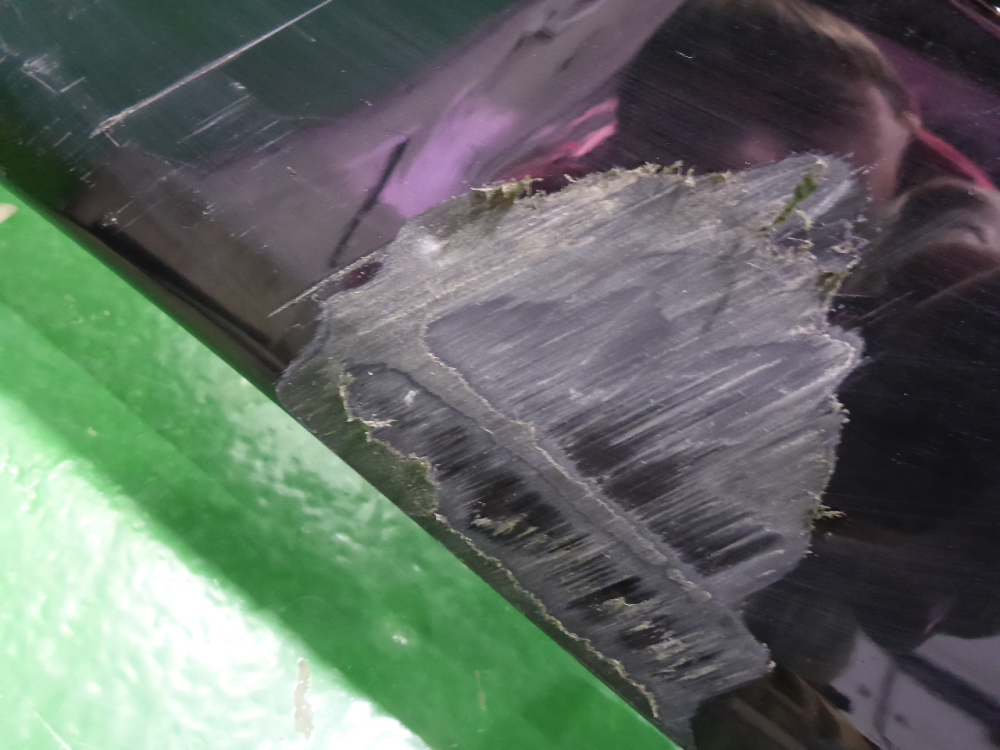 Бампер задний