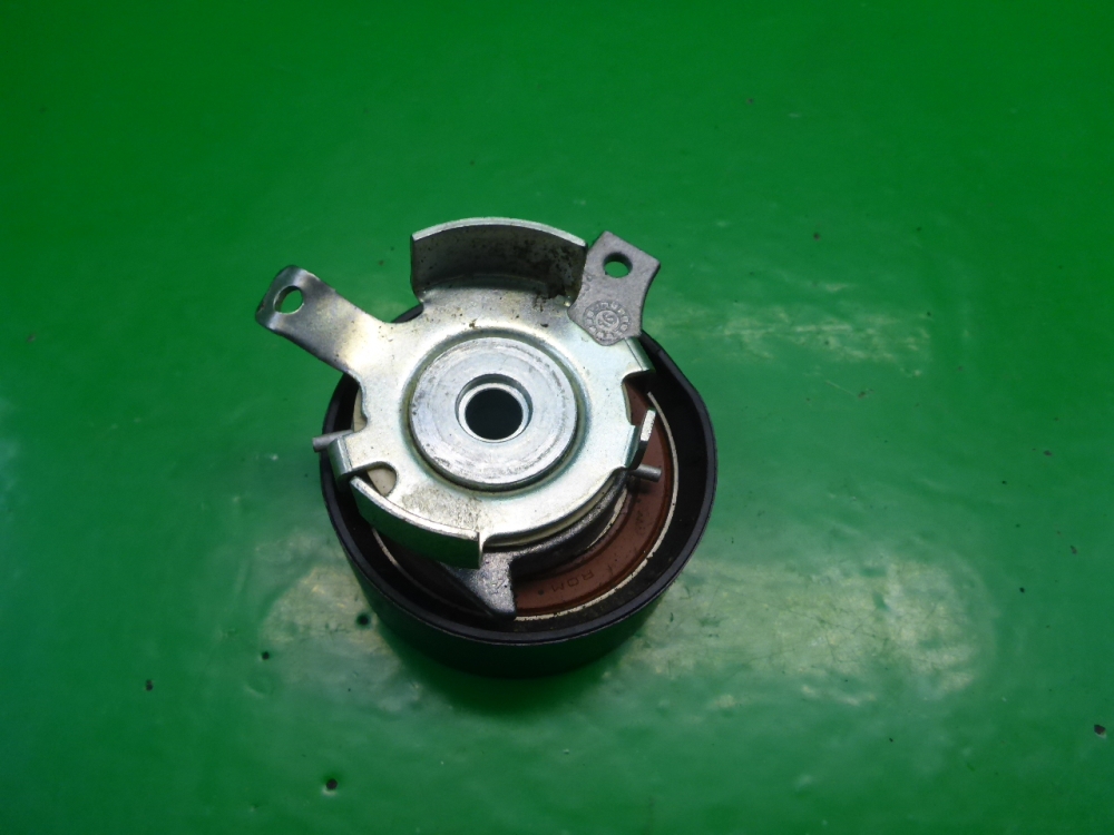 Ролик-натяжитель