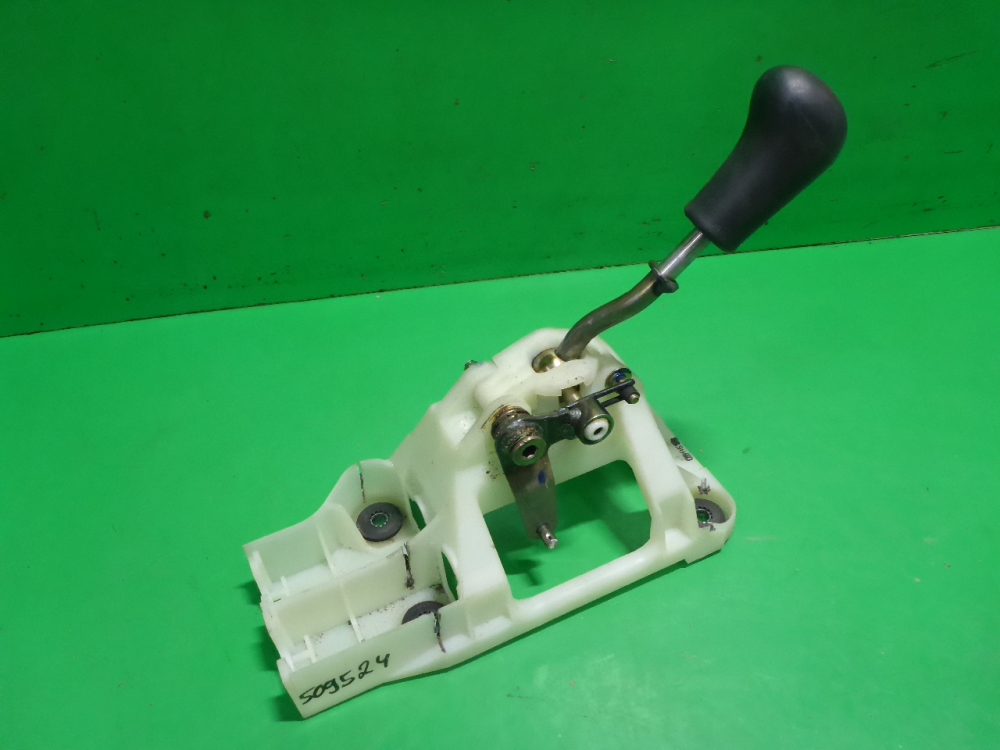 Кулиса МКПП / АКПП