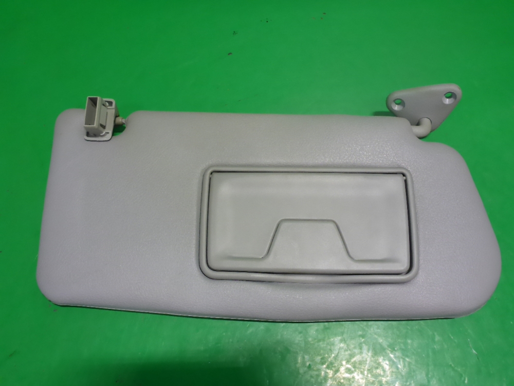 Козырек солнцезащитный