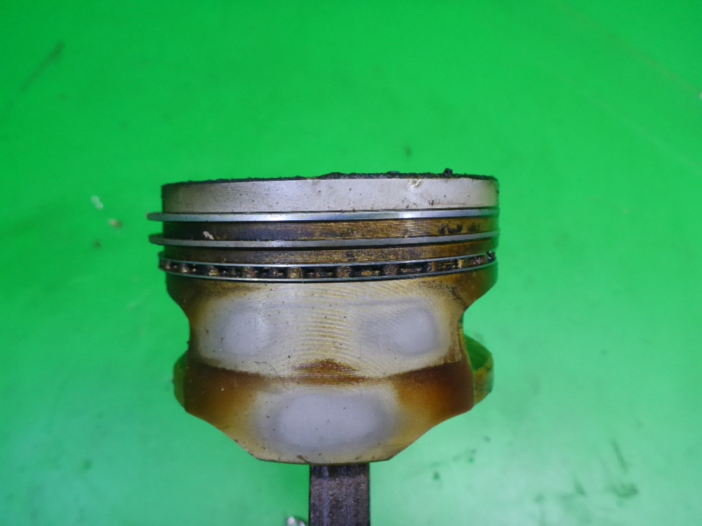 Поршень с шатуном