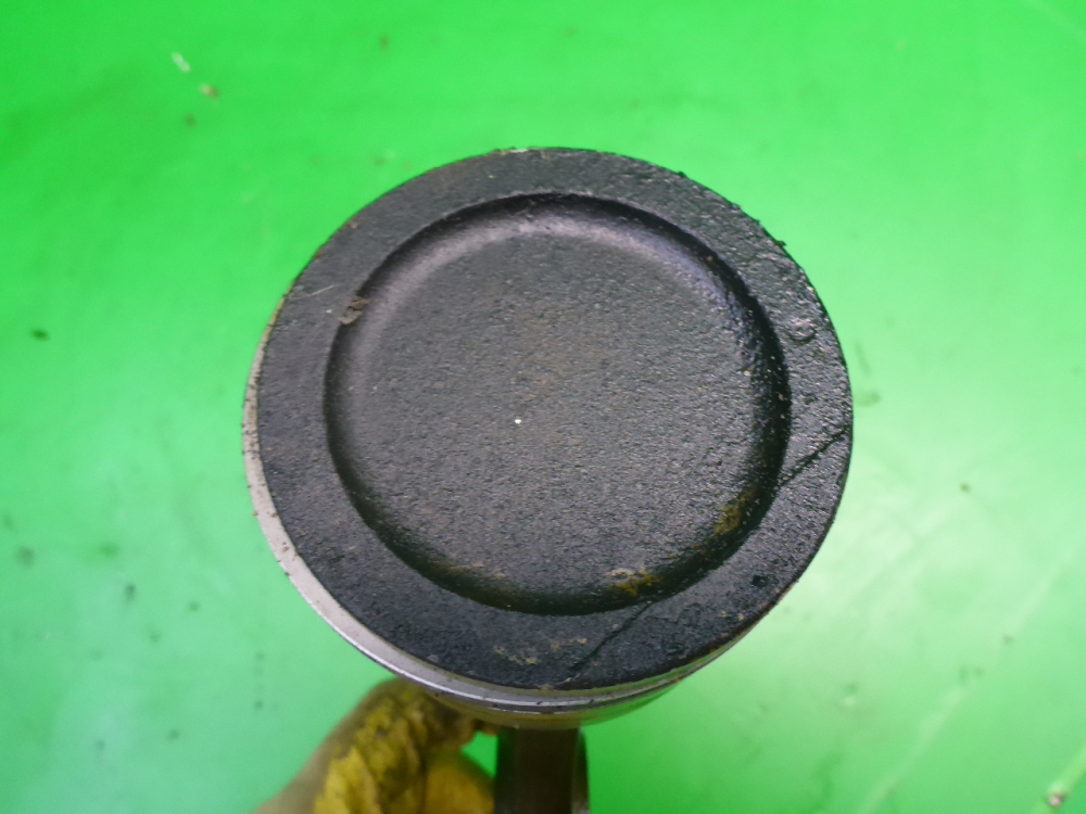 Поршень с шатуном