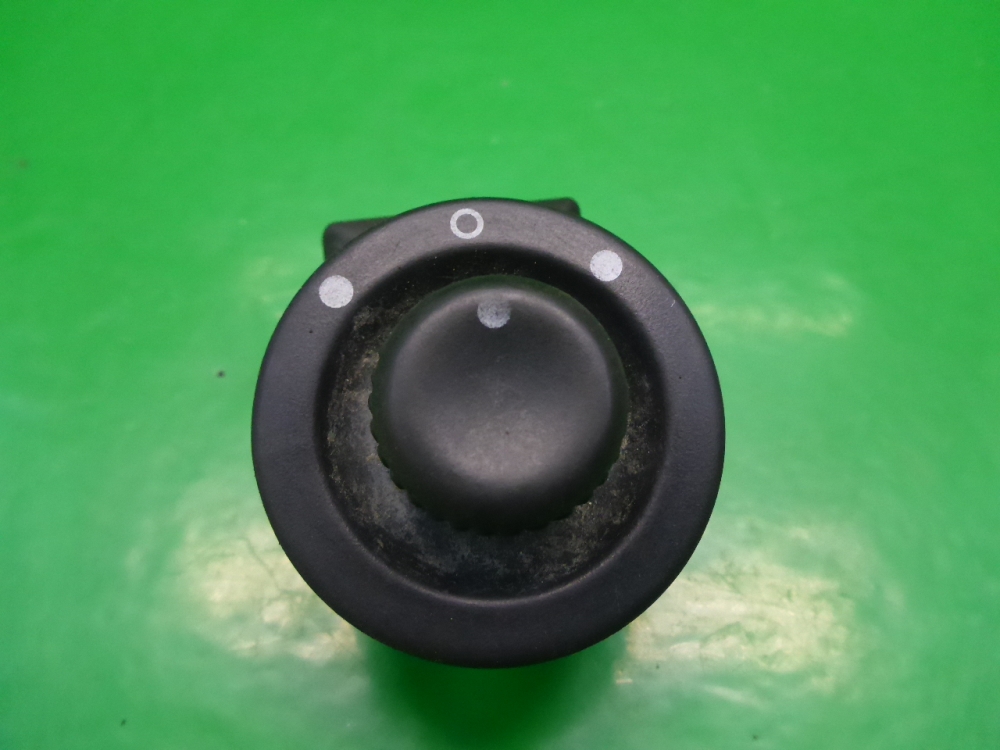 Переключатель регулировки зеркал