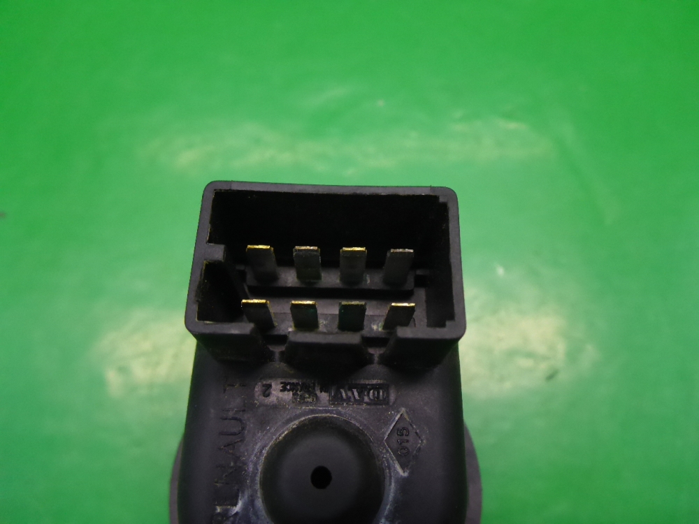 Переключатель регулировки зеркал